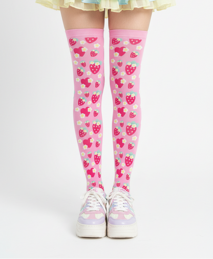 kawaii fashion Harajuku style jfashion strawberry over knee stocking sock in red pop kei decora kei cutecore