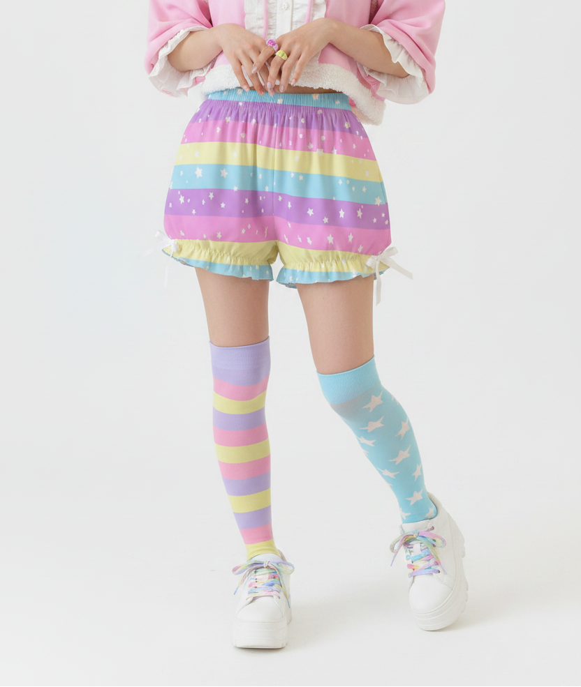 Kawaii Harajuku fashion Jfashion Japanese street fashion uchuu kei  fairy kei yume kawaii Cutecore jojifuku heisei retro era Starry Party Rainbow Bloomer Shorts Pastel rainbow style cute stars dopamine dressing colorful 