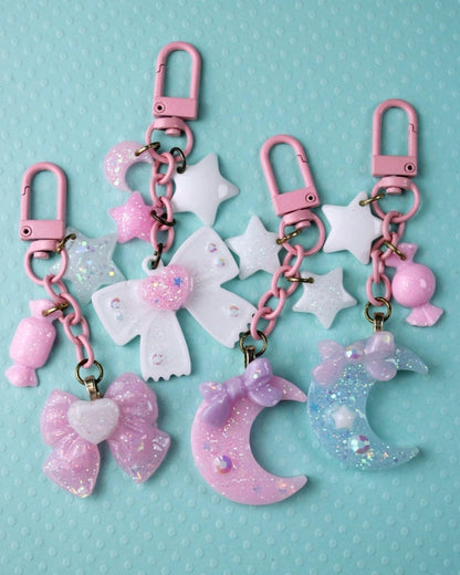 Cutie Sweet Heart Ribbon Keychain (White x Pink)