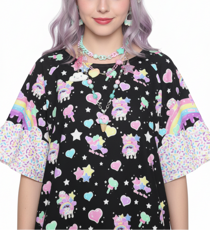 kawaii fashion Jfashion Harajuku style Decora kei kidcore cutecore jojifuku heisei retro Rainbow Sweets Round Neck Raglan Sleeve Ruffle Frill T-Shirt (Black) sprinkles cupcake sweets bunny magical girl mahou kei 